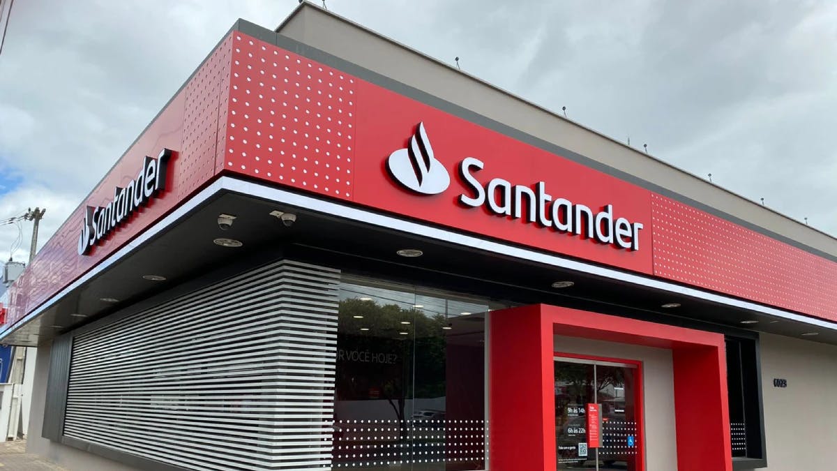 Santander fecha parceria com município e agora servidores podem contratar empréstimo consignado