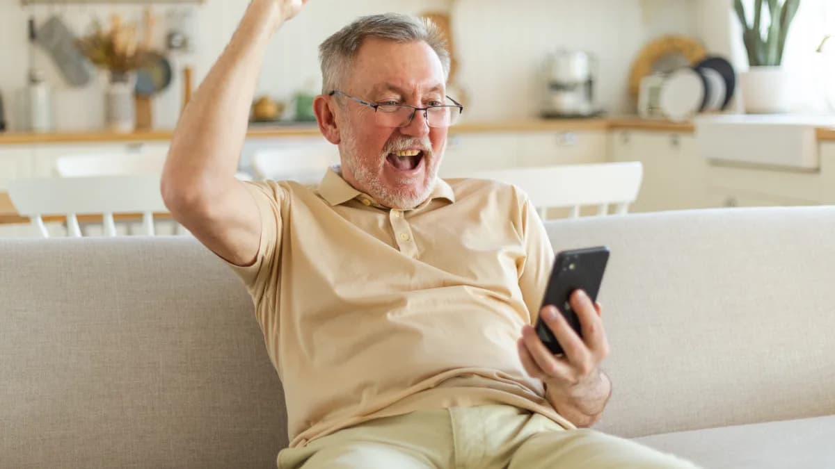 Aposentados começam a receber pagamento de outubro hoje (25)