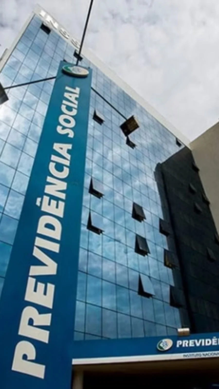 INSS paga benefícios de abril a partir de HOJE! Veja o calendário